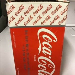 Vintage 1994 Mini Metal Coca Cola Coin Operated Vending Machine 7.5” Bank